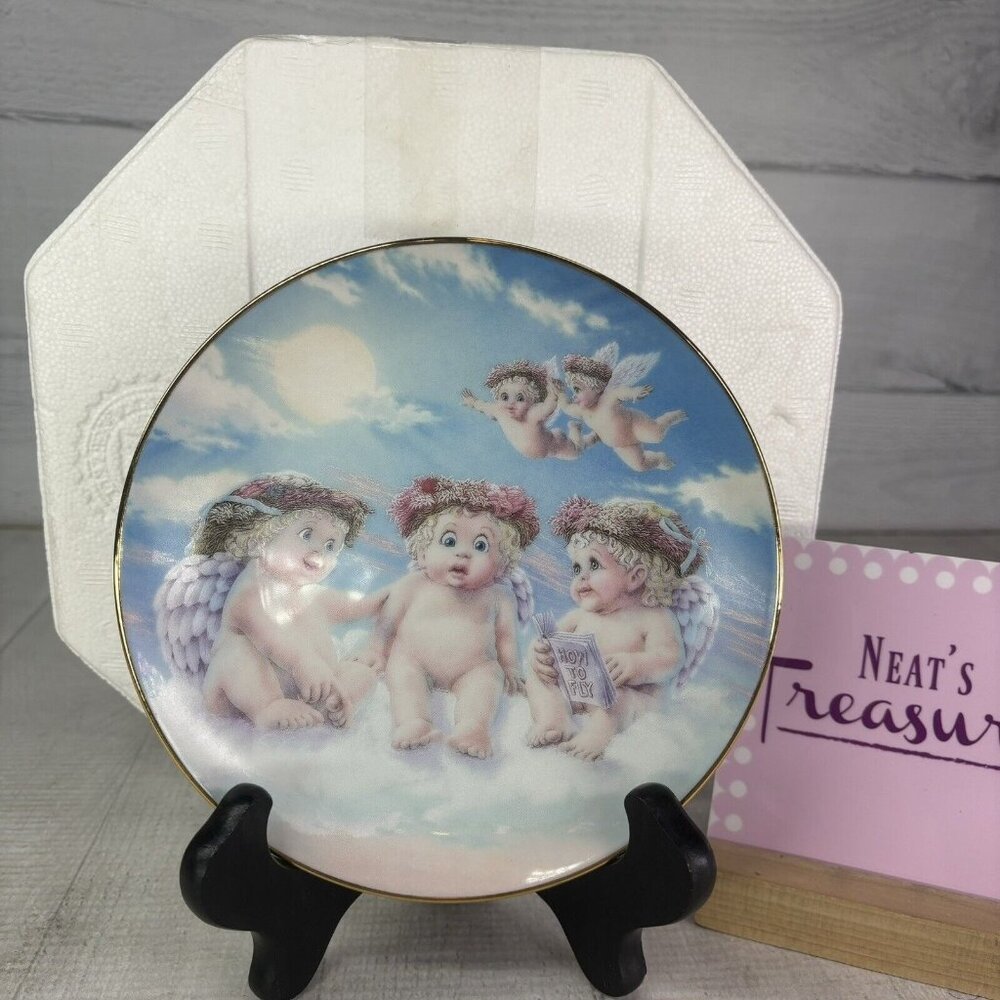 1994 Dreamsicles Hamilton Collection THE FLYING LESSON By Kristin Angels Plate